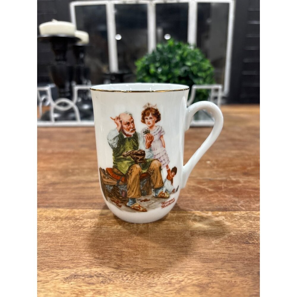 Vintage Norman Rockwell Museum Mug “The Cobbler” 1982 Gold Trim Japan